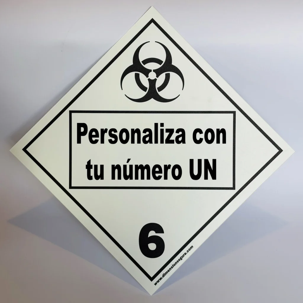 Foto de cartel clase 6.2 con UN personalizado