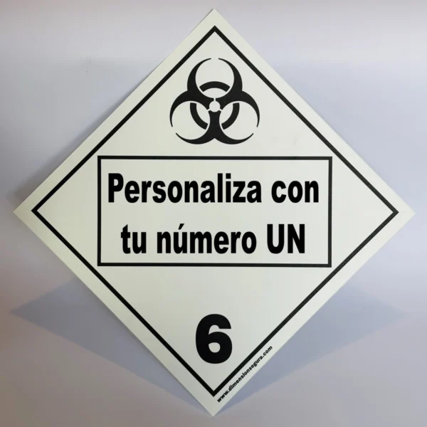 Foto de cartel clase 6.2 con UN personalizado